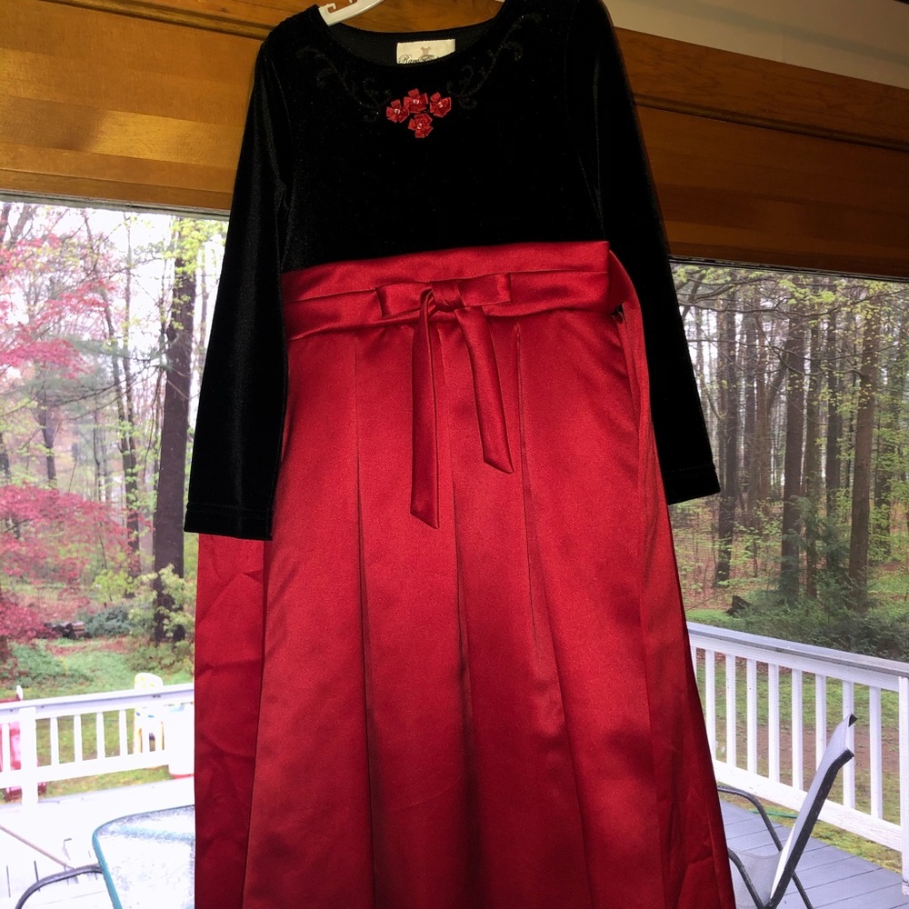 Girls holiday dress